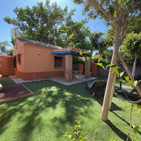 Casita Con Jardin Privado Y Piscina Compartida Holiday home
