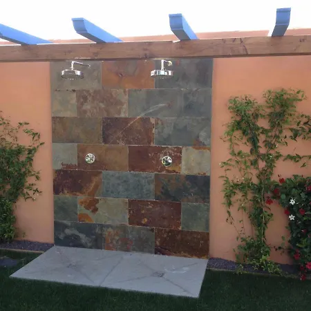 Casita Con Jardin Privado Y Piscina Compartida *