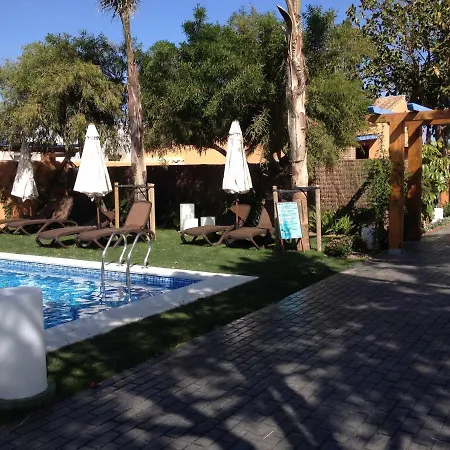 Casita Con Jardin Privado Y Piscina Compartida Holiday home