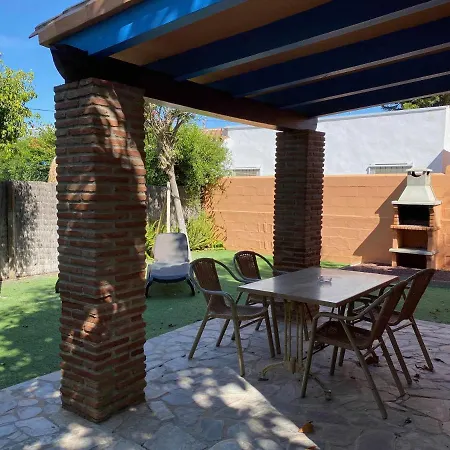 Casita Con Jardin Privado Y Piscina Compartida *