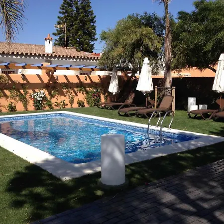 Casita Con Jardin Privado Y Piscina Compartida Holiday home